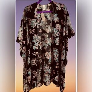 🌺 VELVET FLORAL KIMONO One Size NWT Vacation Travel Dark Romance Viscose Boho